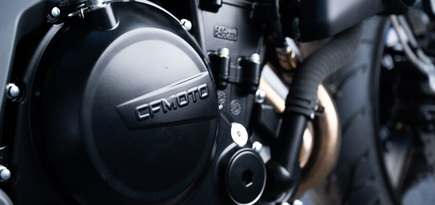 CFMOTO 650NK | MARTINEZ