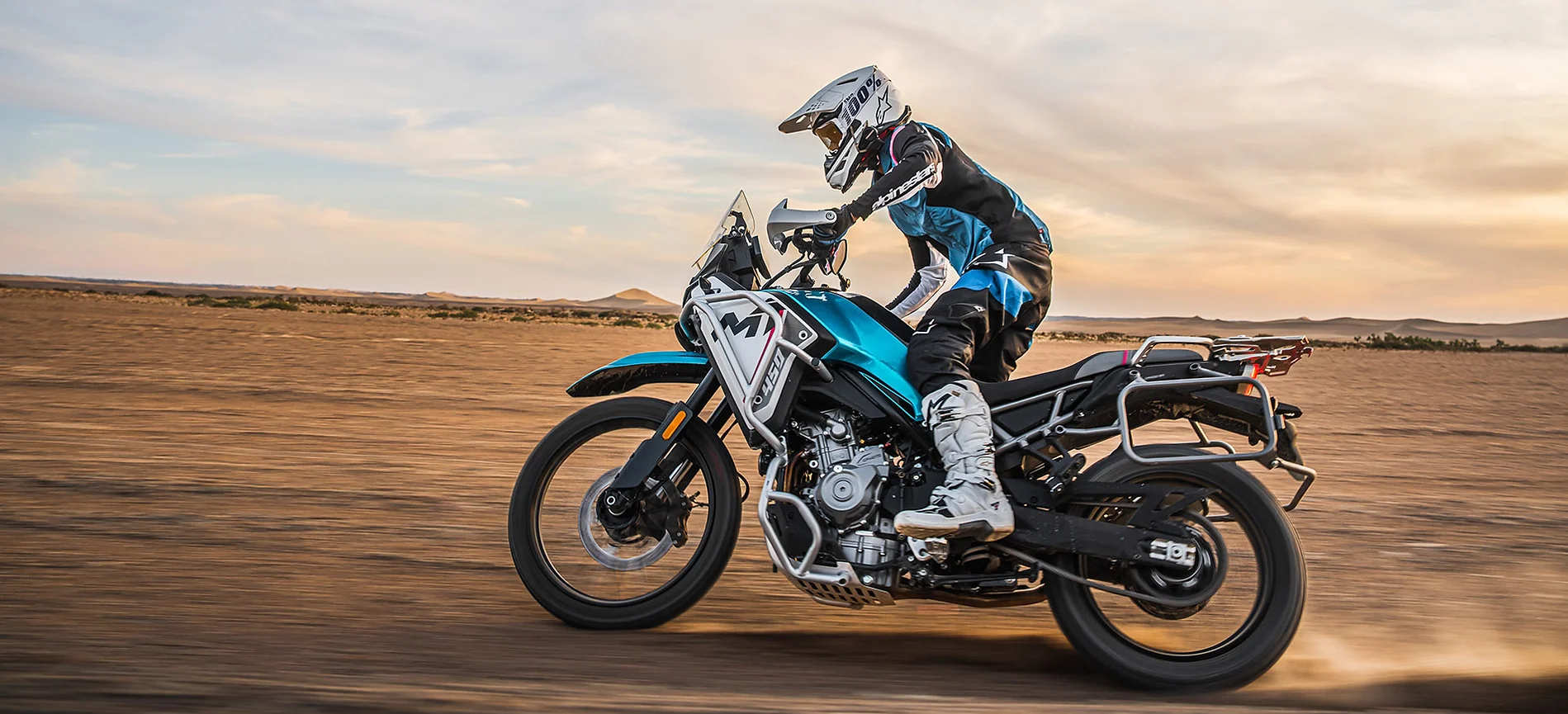 CFMOTO-450MT-09