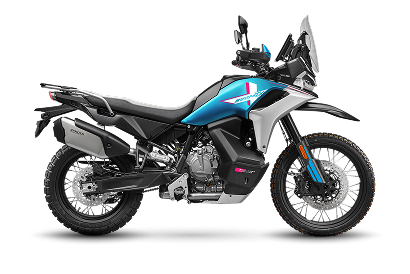 CFMoto en Martinez - CFMoto 800MT-X azul, blanca y negra con ruedas de rayos, parabrisas alto y estilo adventure