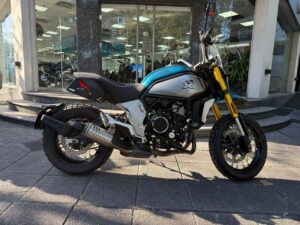 700CLX ADV